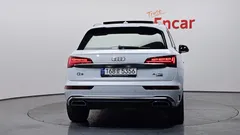 2023 Audi Q5 40 TDI Quattro Premium, белый — фото 4