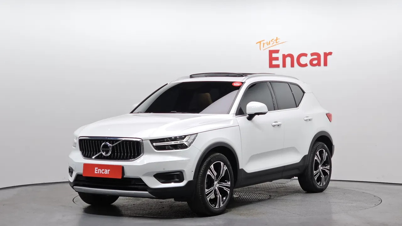 2022 Volvo XC40 B4 Inscription
