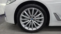2023 BMW 5-Series 530i Luxury — фото 5
