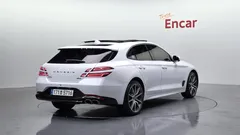 2023 Genesis G70 Gasoline 2.0T 4WD, белый — фото 2