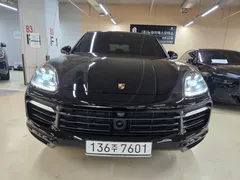 2021 Porsche Cayenne 3.0 E-Hybrid Coupe, чёрный — фото 3