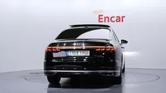 2021 Audi A8 55 TFSI Quattro LWB, чёрный — фото 4