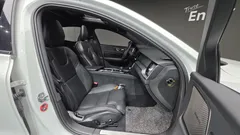 2022 Volvo S60 B5 R-Design — фото 10