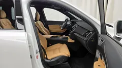 2022 Volvo XC90 T8 Inscription Hybird — фото 11