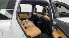 2022 Volvo XC90 T8 Inscription Hybird — фото 12