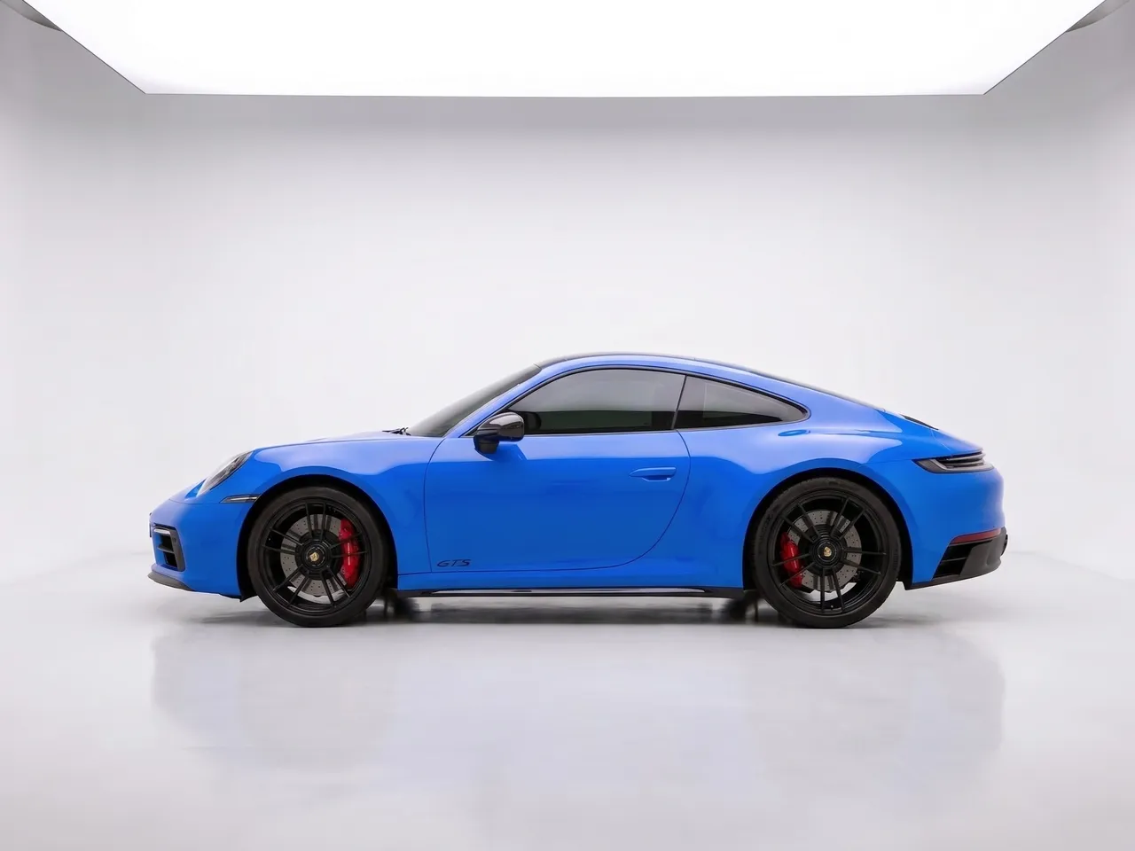 2022 Porsche 911 Carrera 4 GTS