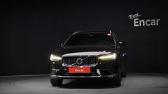 2022 Volvo XC60 B5 Inscription — фото 3