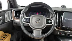 2022 Volvo XC60 B5 Inscription — фото 13