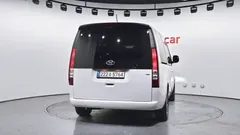 2023 Hyundai Staria 4WD Tourer 9-Seater — фото 4