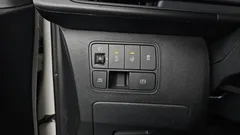 2023 Hyundai Staria 4WD Tourer 9-Seater — фото 14