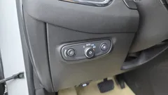 2022 ChevroletGMDaewoo Equinox 2WD Premier, белый — фото 18