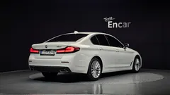 2023 BMW 5-Series 520i Luxury — фото 2