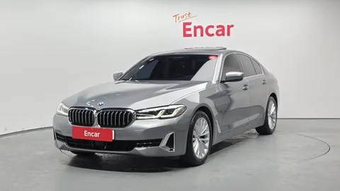 2023 BMW 5-Series 520i Luxury