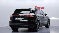 2023 Porsche Cayenne 3.0 PLATINUM EDITION — фото 2