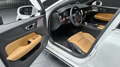 2021 Volvo S60 B5 Inscription, белый — фото 11