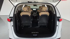 2023 Kia Carnival Diesel 9-Seater Prestige — фото 20