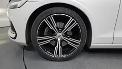 2022 Volvo S60 B5 Inscription, белый — фото 5
