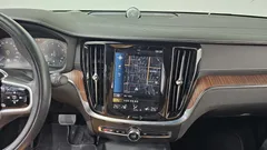 2022 Volvo S60 B5 Inscription, белый — фото 15