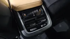 2022 Volvo S60 B5 Inscription, белый — фото 19