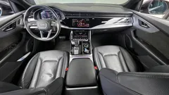2021 Audi Q8 45 TDI Quattro Premium, чёрный — фото 14