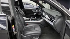 2021 Audi Q8 45 TDI Quattro Premium, чёрный — фото 15
