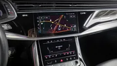 2021 Audi Q8 45 TDI Quattro Premium, чёрный — фото 18