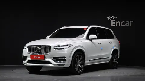 2022 Volvo XC90 B6 Inscription