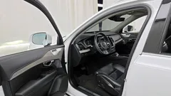 2022 Volvo XC90 B6 Inscription, белый — фото 10