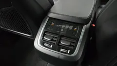 2022 Volvo XC90 B6 Inscription, белый — фото 19
