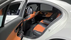 2022 Mercedes-Benz C-Class C300 AMG Line, белый — фото 11