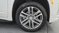 2022 ChevroletGMDaewoo Traverse 3.6 AWD Hi Country, белый — фото 5