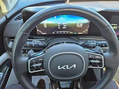 2023 Kia Carnival Gasoline 7-Seater Signature — фото 7