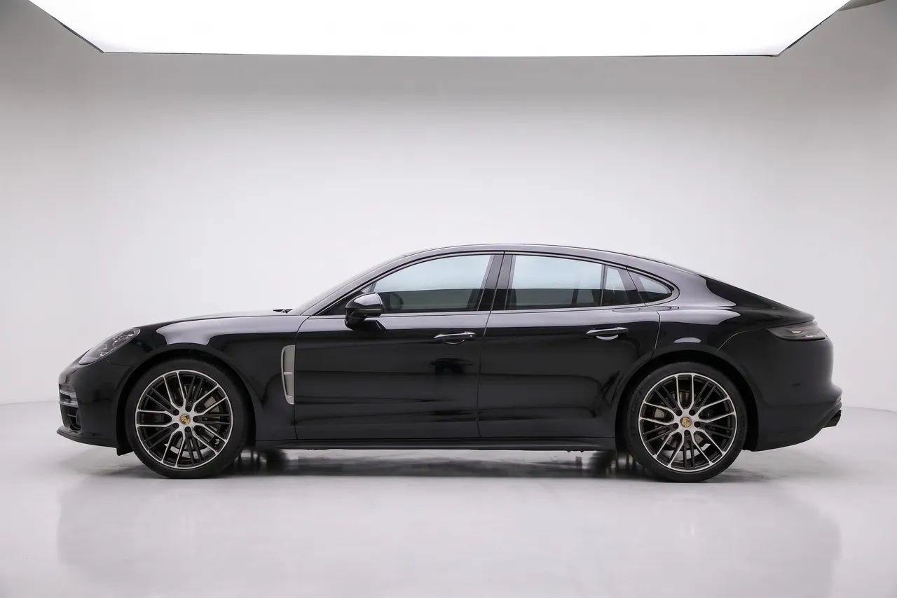 2023 Porsche Panamera 2.9 AWD Platinum Edition