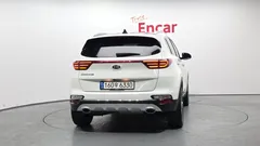 2021 Kia Sportage Diesel 2.0 2WD, белый — фото 4