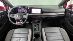 2022 Volkswagen Golf 2.0 GTI, красный — фото 7