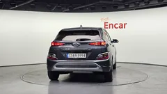 2022 Hyundai Kona Modern, серый — фото 4