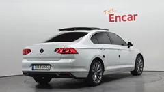 2022 Volkswagen Passat 2.0 TDI Prestige, белый — фото 2