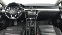 2022 Volkswagen Passat 2.0 TDI Prestige, белый — фото 7