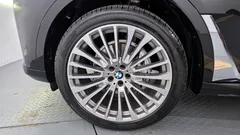 2022 BMW X7 xDrive 40i Design Pure Excellence 7-Seater — фото 5