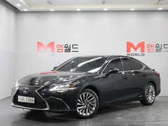 2021 Lexus ES Executive, чёрный — фото 1