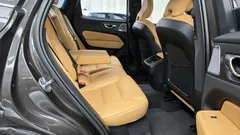 2022 Volvo XC60 B6 Inscirtion — фото 12