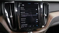 2022 Volvo XC60 B6 Inscirtion — фото 16