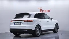 2022 Porsche Cayenne 3.0 — фото 2