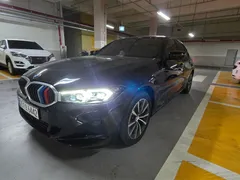 2023 BMW 3-Series 320i — фото 2