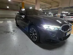 2023 BMW 3-Series 320i — фото 3