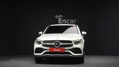 2021 Mercedes-Benz GLC-Class GLC300e 4MATIC Coupe, белый — фото 3