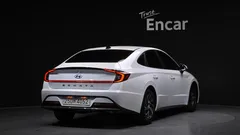 2022 Hyundai Sonata Modern — фото 2