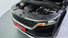 2022 Kia Carnival Diesel 9-Seater Prestige — фото 6