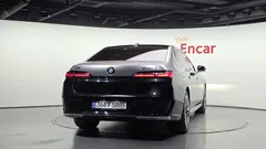 2023 BMW 7-Series 740d xDrive Design Pure Excellence — фото 4