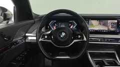 2023 BMW 7-Series 740d xDrive Design Pure Excellence — фото 13